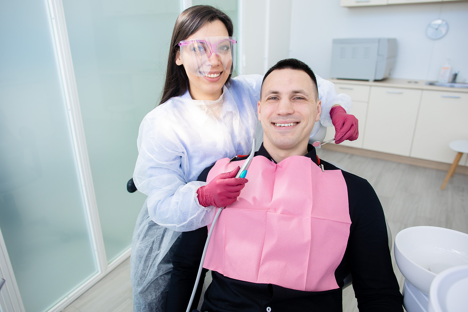 Can Your Oral Health Be Improved with Tooth Replacement Therapy?
