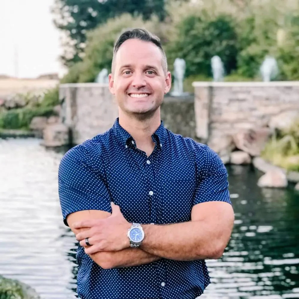 image of the doctor James M. Robison